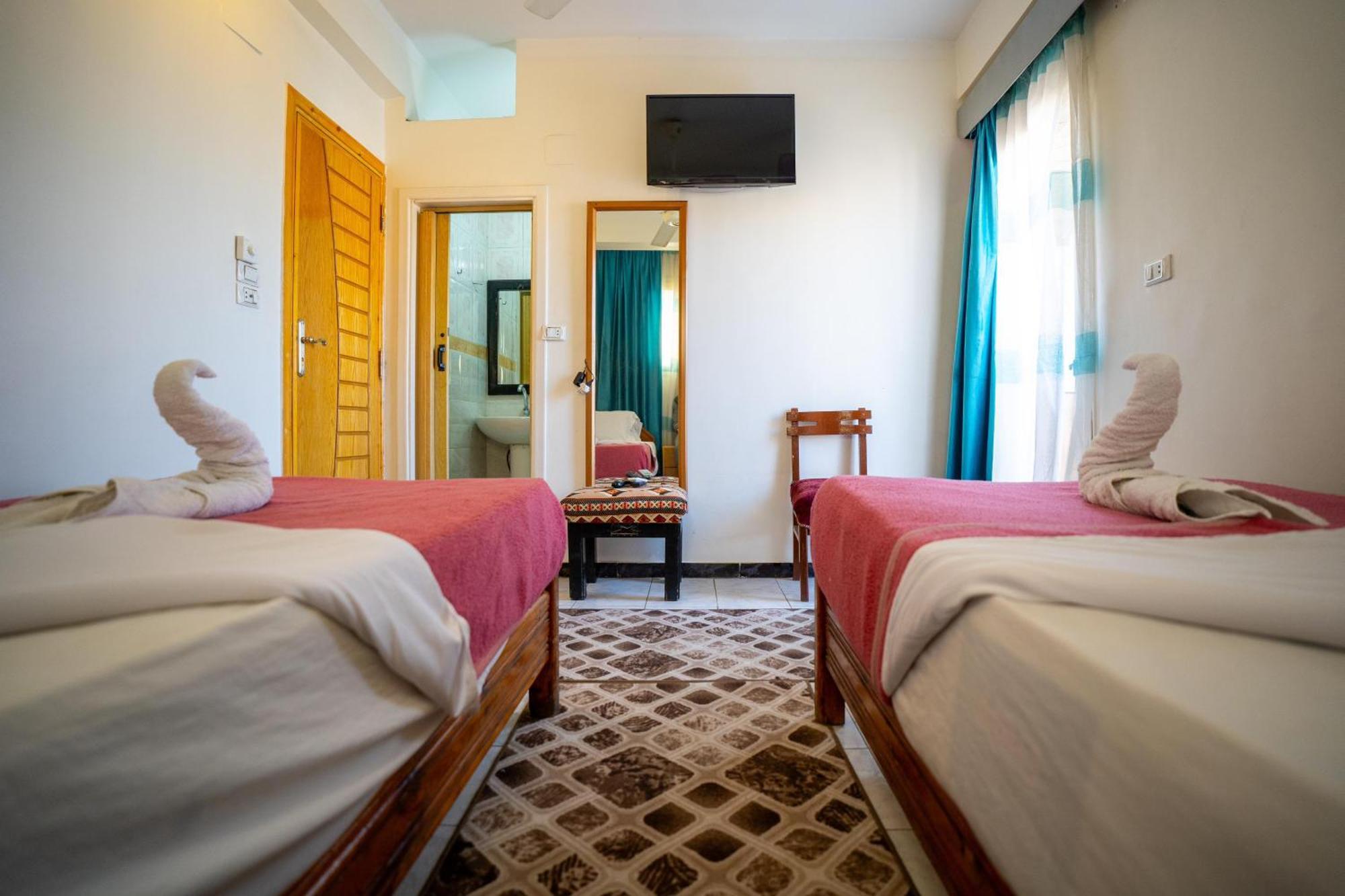 Venus Hotel Luxor 日本人 大歓迎 Exterior foto
